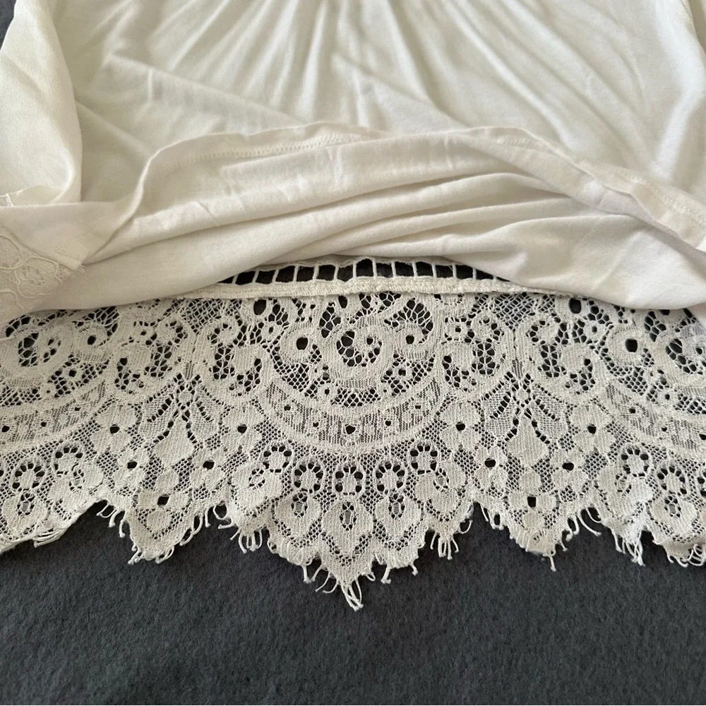 Express Womens White Beaded Lace Trim Cami Top Flowy Soft Size S - Picture 8 of 10